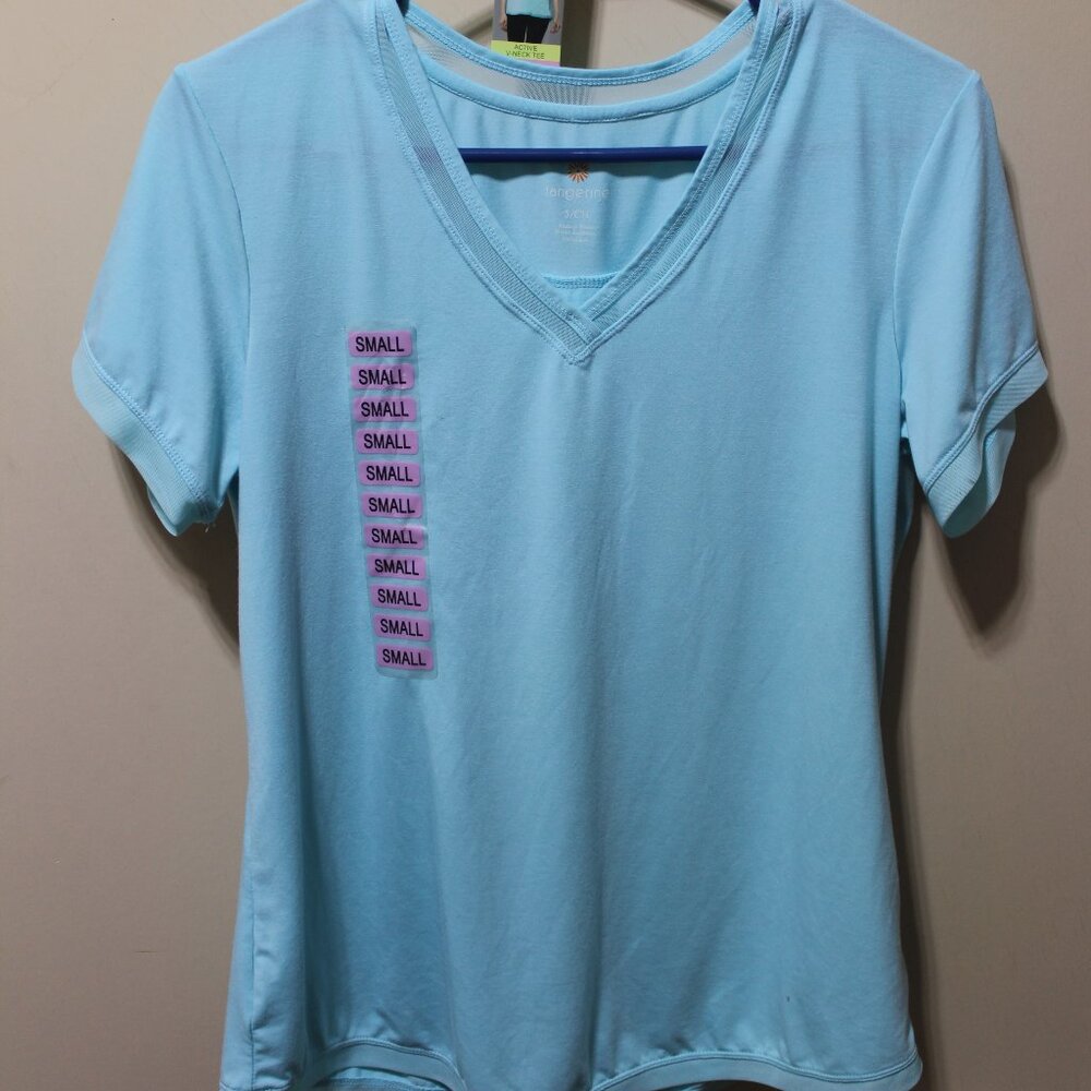 SALE TANGERINE Cute TEE Comfy Active V-Neck Mint Small NWT's